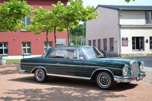 Imagen 4/16 de Mercedes-Benz 250 SE (1966)