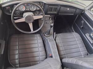 Image 4/6 of MG MGB (1976)