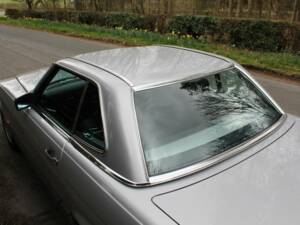 Image 18/18 de Mercedes-Benz 500 SL (1986)