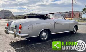 Image 7/10 of Mercedes-Benz 220 SE Cabriolet (1960)