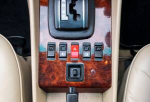 Imagen 23/28 de Mercedes-Benz 380 SL (1985)
