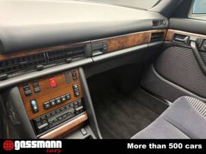 Bild 13/15 von Mercedes-Benz 560 SEL (1990)