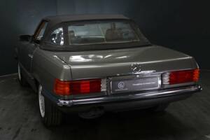 Image 44/50 de Mercedes-Benz 420 SL (1987)