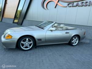 Image 4/35 of Mercedes-Benz 500 SL (1993)