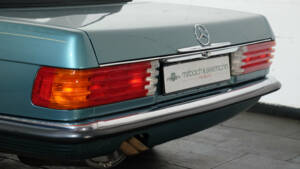 Immagine 9/42 di Mercedes-Benz 560 SL (1989)