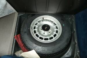 Image 22/30 of Mercedes-Benz 380 SL (1985)