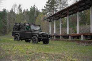 Image 28/41 of Land Rover Defender 110 (1992)