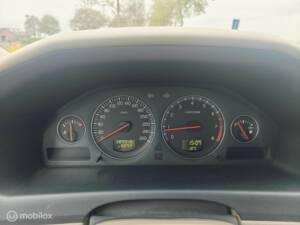 Imagen 18/40 de Volvo V 70 2.4 (2005)