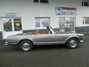 Image 8/27 of Mercedes-Benz 280 SL (1968)