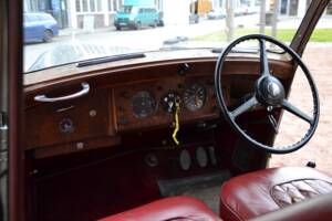 Image 14/23 of Bentley R-Type (1953)