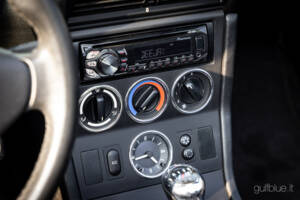 Bild 32/45 von BMW Z3 2.2i (2000)