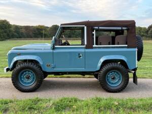 Image 2/33 de Land Rover Defender 90 (1997)
