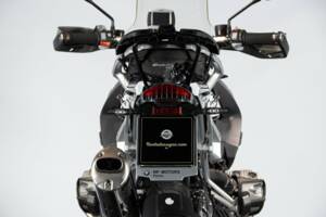 Image 47/50 of BMW DUMMY (2010)