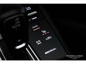 Image 30/37 of Porsche Cayenne E-Hybrid (2018)