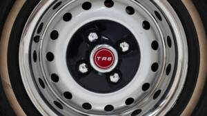 Image 11/15 of Triumph TR 6 (1975)