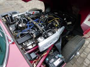 Image 11/15 de Jaguar Type E V12 (1972)