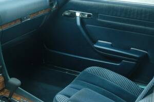Image 21/50 de Mercedes-Benz 500 SLC (1981)