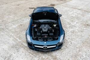 Afbeelding 34/38 van Mercedes-Benz SLS AMG (2010)