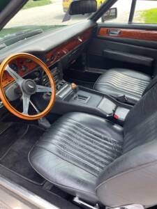 Afbeelding 11/12 van Aston Martin V8 Volante (1982)