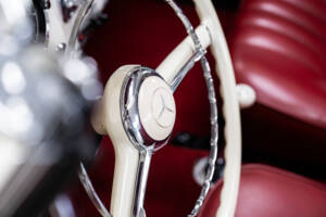 Image 16/35 of Mercedes-Benz 190 SL (1963)
