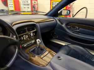Image 9/16 de Aston Martin DB 7 Zagato (2004)
