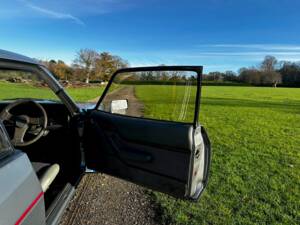 Bild 39/70 von Ford Capri 2,8i (1986)