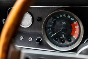 Image 32/40 of Maserati Ghibli (1967)