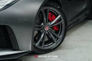Afbeelding 11/25 van Jaguar F-Type SVR (2017)