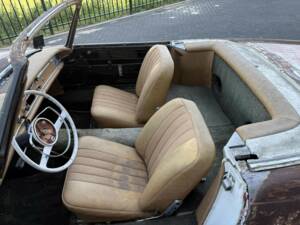 Image 25/50 de Mercedes-Benz 230 SL (1964)
