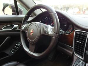 Bild 44/98 von Porsche Panamera Turbo (2009)