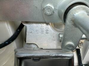 Image 38/42 of Jaguar E-Type 3.8 Flat Floor (1961)
