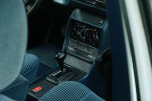 Bild 36/50 von Mercedes-Benz 230 (1977)