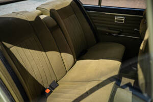 Image 42/46 of BMW 525 (1978)