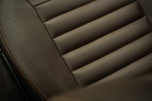 Image 38/38 of Land Rover 110 (1986)