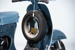 Image 30/43 of Piaggio DUMMY (1977)