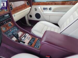 Bild 67/98 von Bentley Continental S (1995)