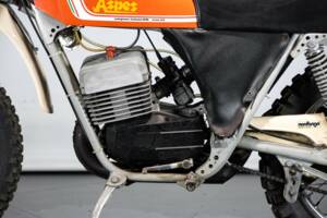 Image 18/50 of Aspes DUMMY (1983)