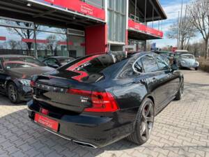 Bild 5/27 von Volvo S90 T8 (2018)