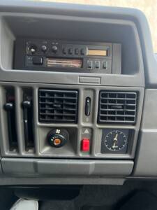 Bild 10/11 von Opel Corsa 1.2 (1988)