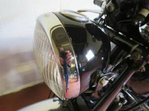 Image 11/50 of Vincent Black Shadow C (1953)