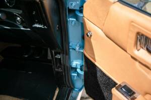 Bild 33/38 von Aston Martin V8 (1974)