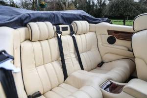 Image 35/41 of Aston Martin V8 Volante (1998)
