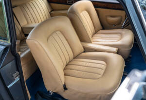 Image 18/27 of Bentley S 3 Continental (1963)
