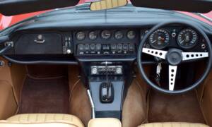 Bild 4/50 von Jaguar E-Type V12 (1974)