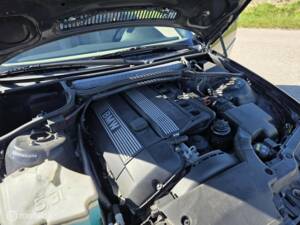 Image 28/38 of BMW 323Ci (2000)