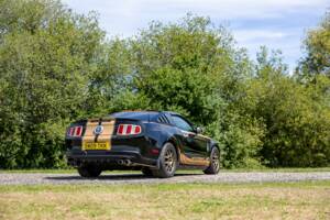 Image 18/50 of Ford Mustang V6 (2009)