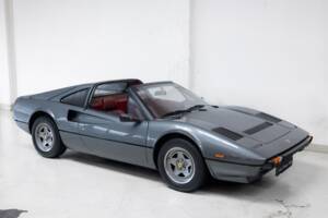 Bild 4/40 von Ferrari 308 GTS Quattrovalvole (1984)
