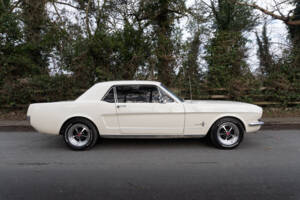 Bild 7/17 von Ford Mustang 302 (1966)