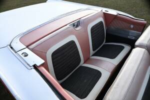 Bild 36/50 von Ford Fairlane 500 Skyliner (1959)