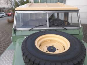 Immagine 12/29 di Land Rover 88 (1974)